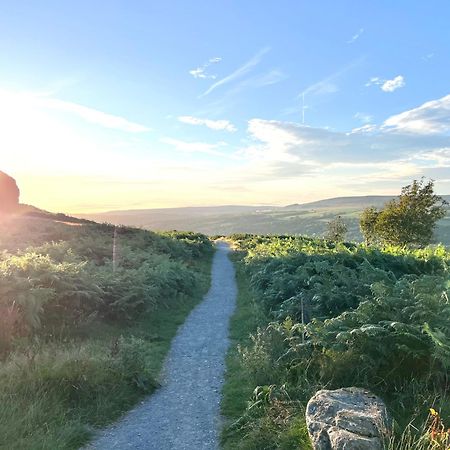 Wharfe View Cottage イルクリー エクステリア 写真